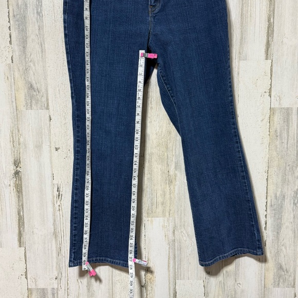 Levi's 580 Jeans - Picture 5 of 14